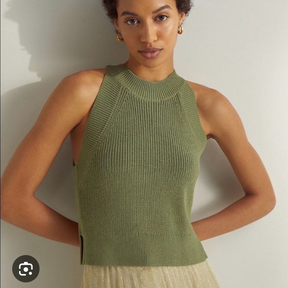 Wilfred Aritzia knit cropped halter, size S in sage frost green